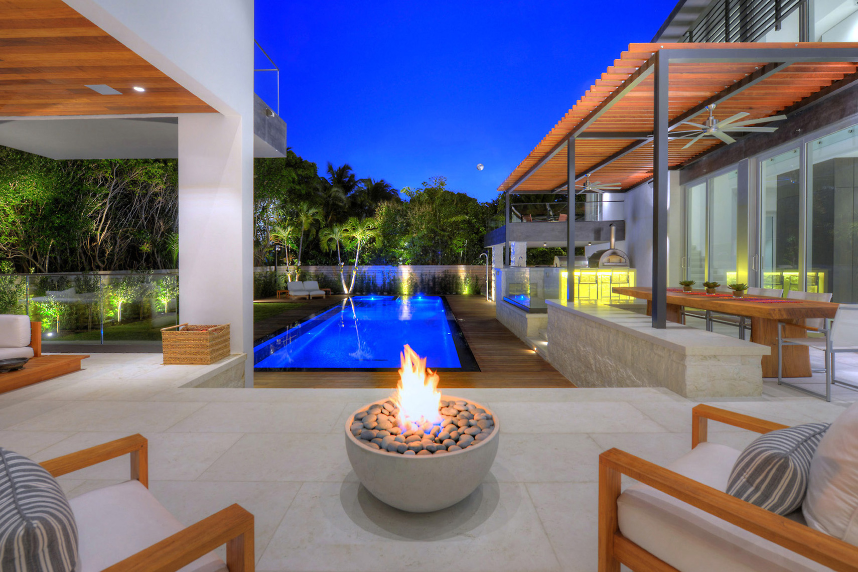 300-Atlantic-Pool-Deck-Dusk_Web